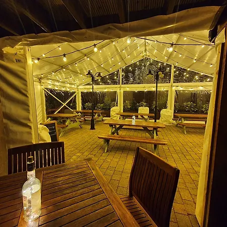 Couette-café The Rose & Crown 3*