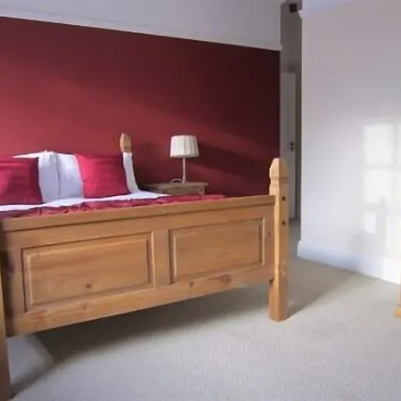 The Rose & Crown Bed & Breakfast 3*