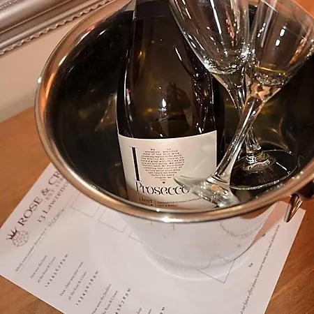 The Rose & Crown Bed & Breakfast 3*