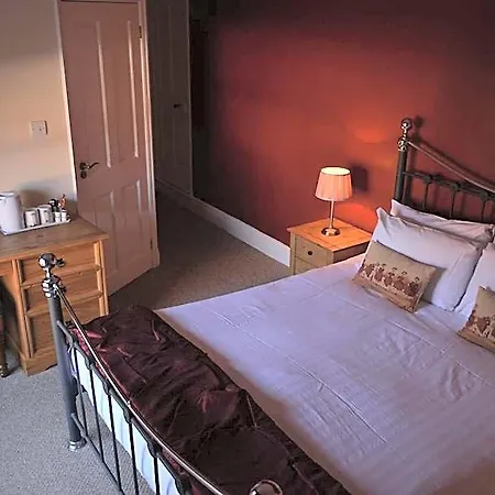 The Rose & Crown Bed & Breakfast