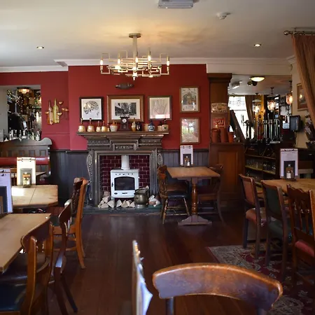 The Rose & Crown 3*