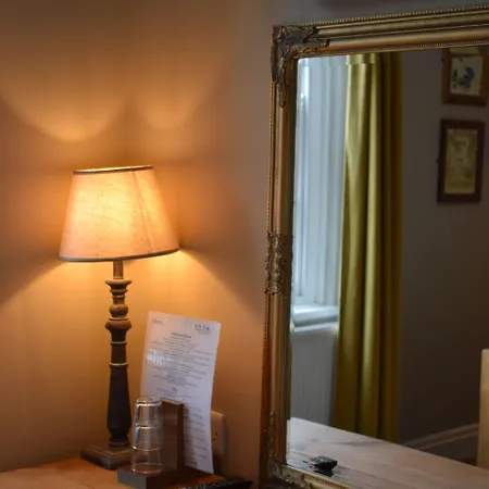 The Rose & Crown Bed and breakfast