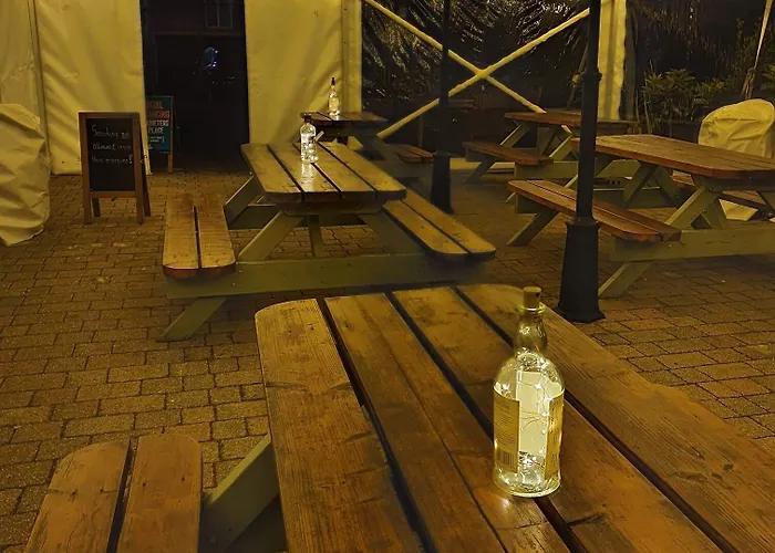 Nocleg ze śniadaniem The Rose & Crown 3*